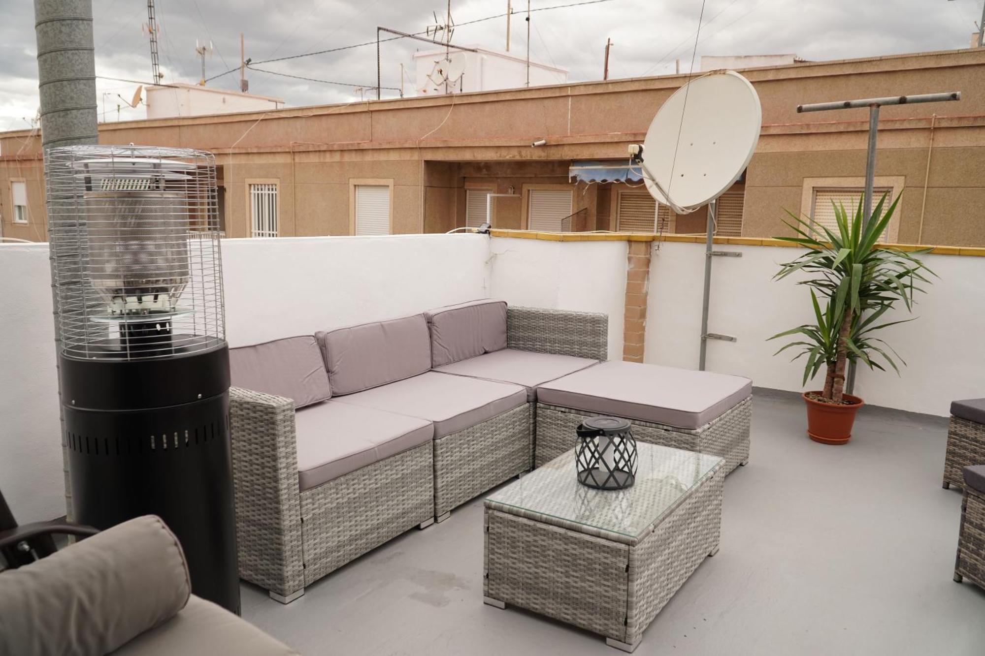 Parsami Suites Santa Pola Exteriör bild