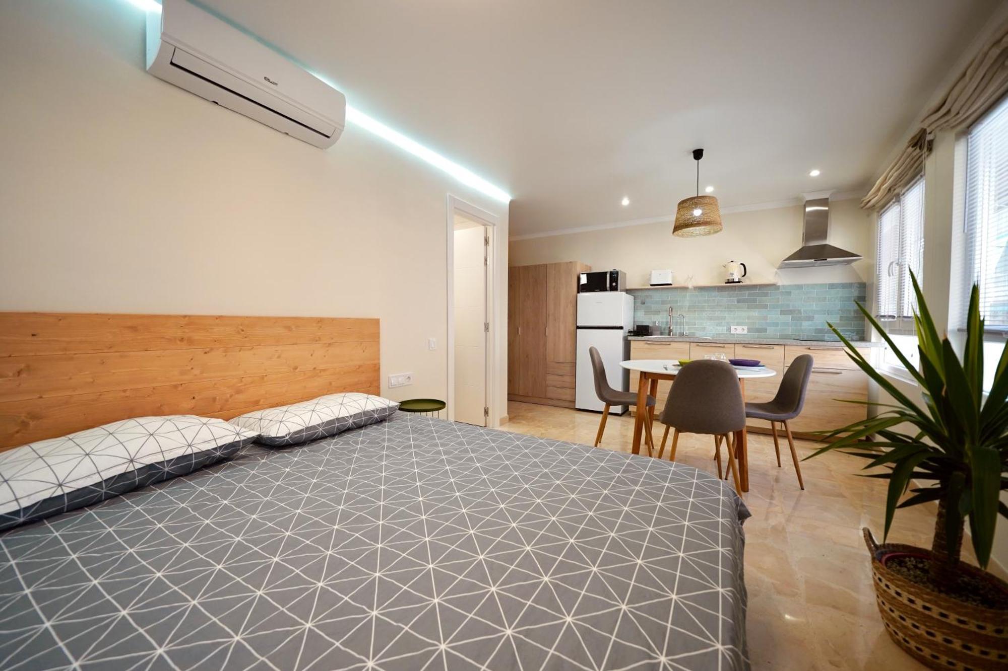 Parsami Suites Santa Pola Exteriör bild